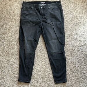 Torrid Women's Black Skinny Jeans